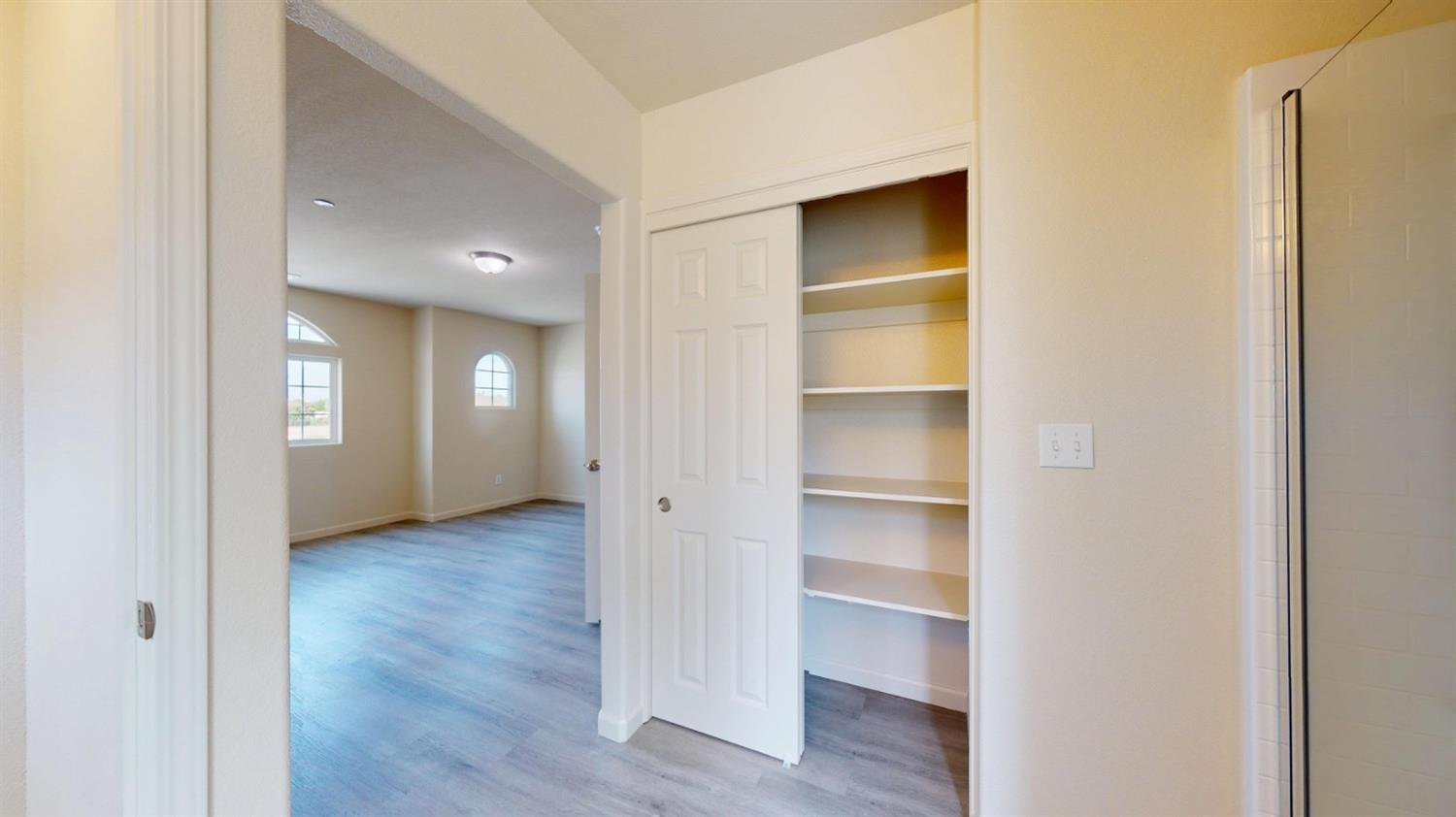 5630 Landon Ln, Riverbank, CA 95367