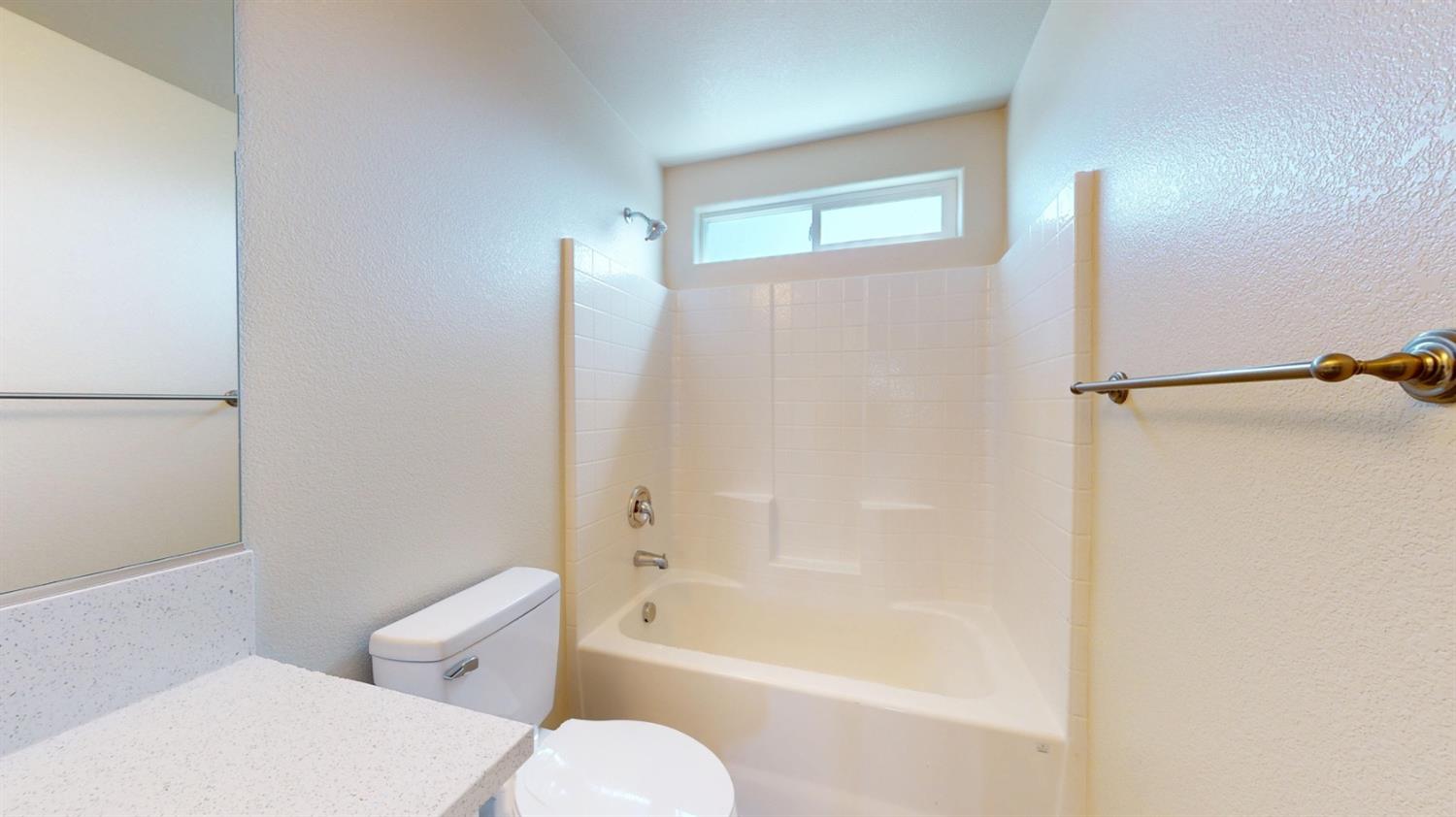 5630 Landon Ln, Riverbank, CA 95367