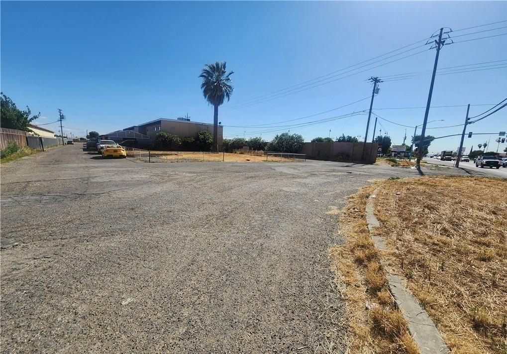 2149 E Pacheco Blvd, Los Banos, CA 93635