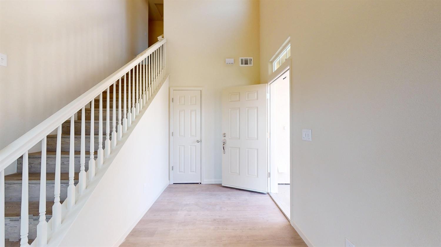 5555 Landon Ln, Riverbank, CA 95367