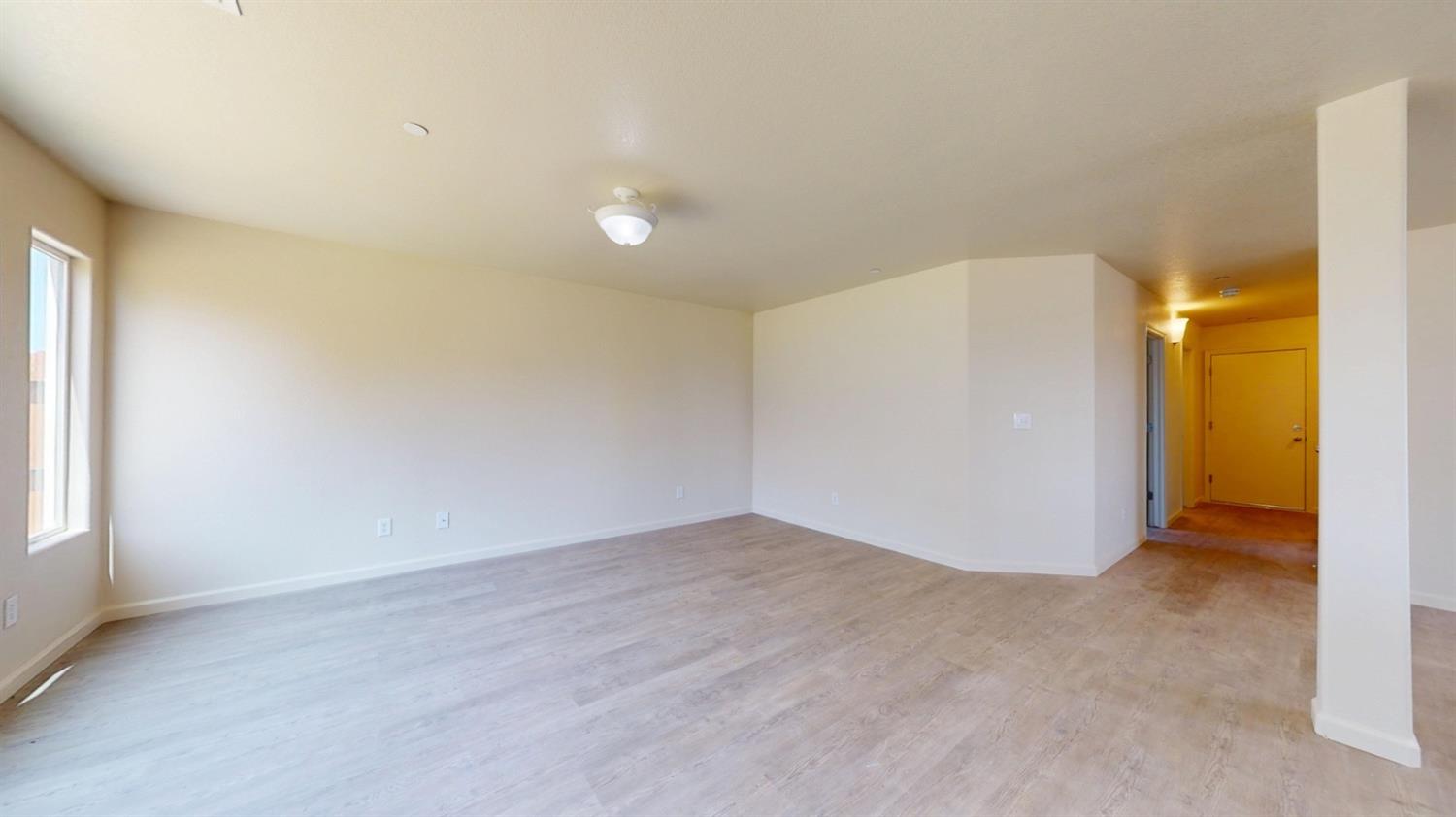 5555 Landon Ln, Riverbank, CA 95367