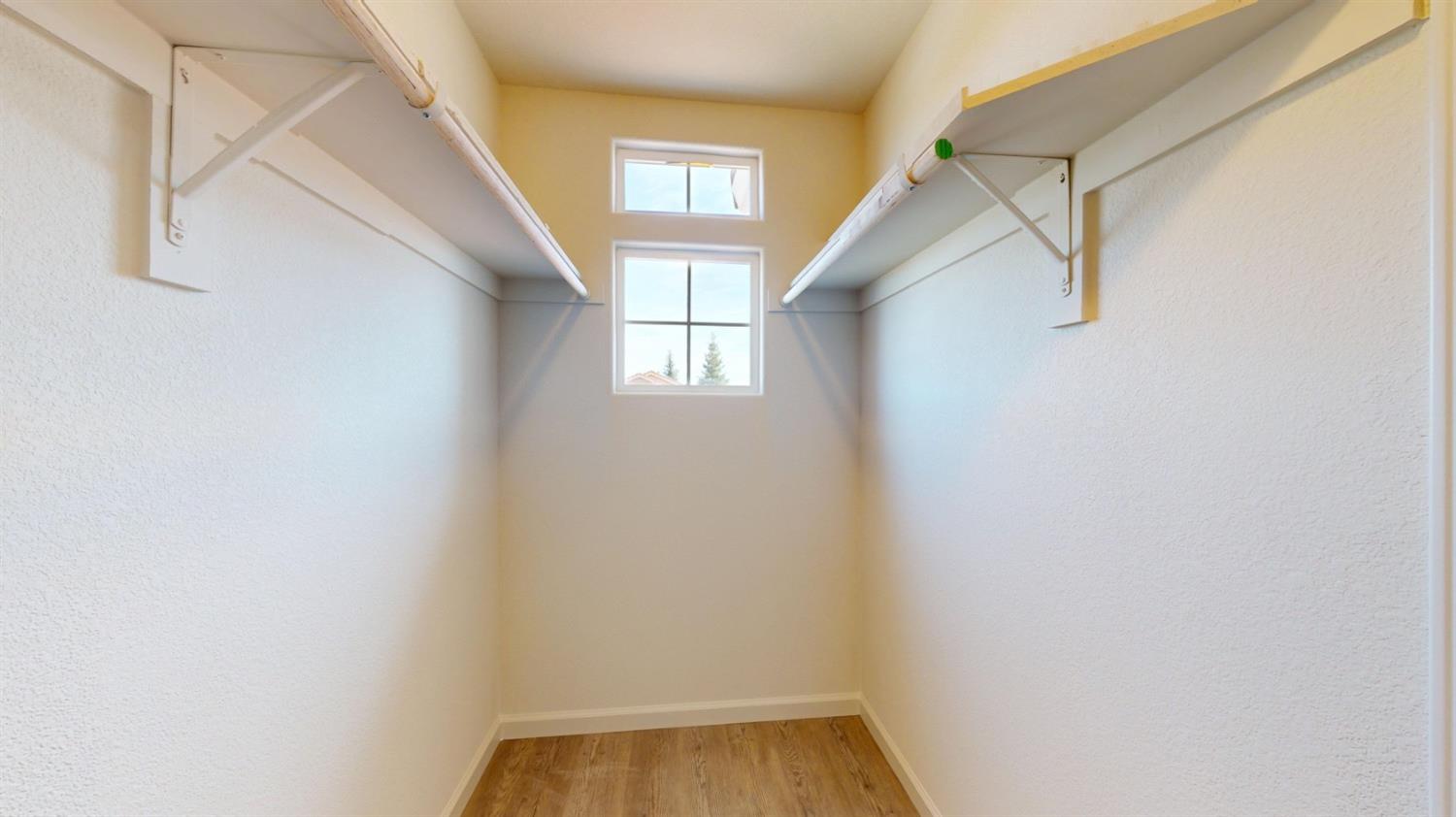 5555 Landon Ln, Riverbank, CA 95367