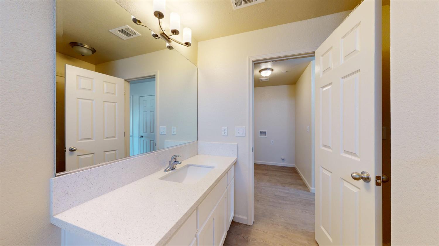 5567 Landon Ln, Riverbank, CA 95367