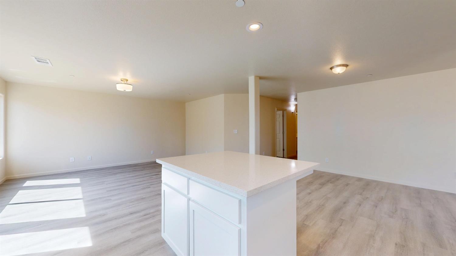 5636 Landon Ln, Riverbank, CA 95367