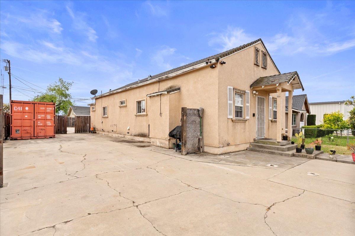 3130 Sierra St, Riverbank, CA 95367