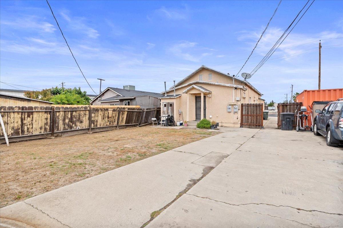 3130 Sierra St, Riverbank, CA 95367