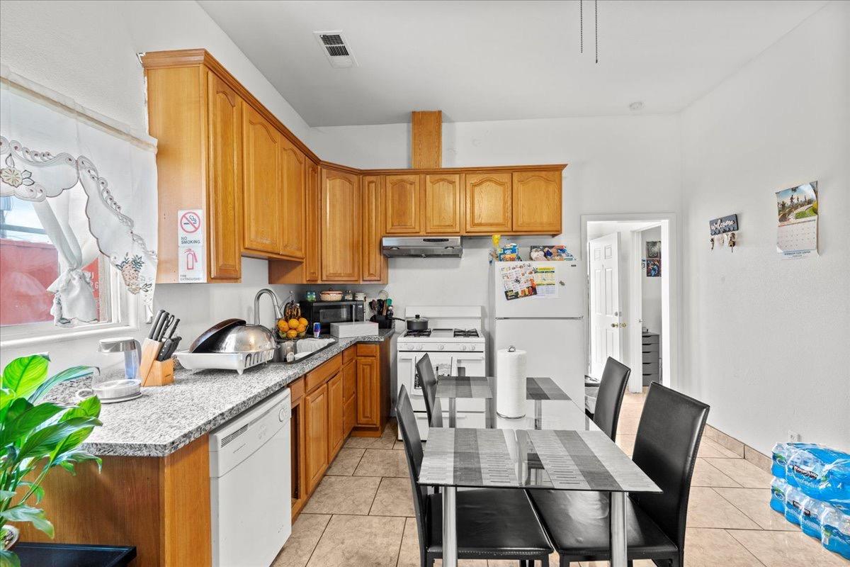 3130 Sierra St, Riverbank, CA 95367