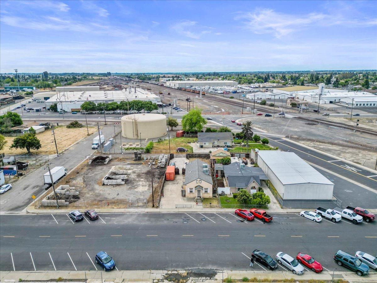 3130 Sierra St, Riverbank, CA 95367