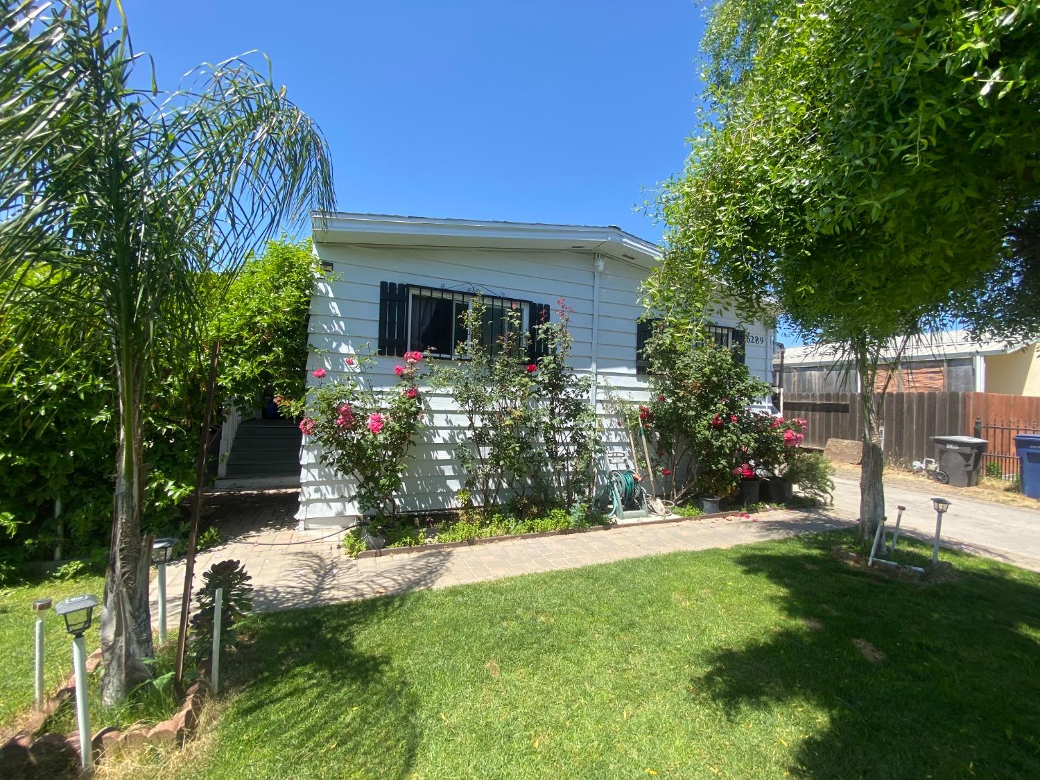 6289 Monica Way, Winton, CA 95388