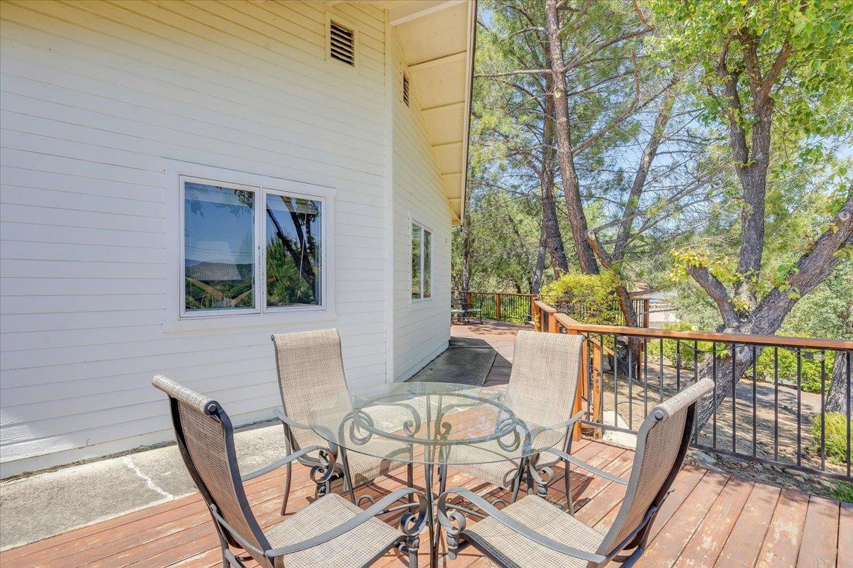 1070 Copper Cove Dr, Copperopolis, CA 95228