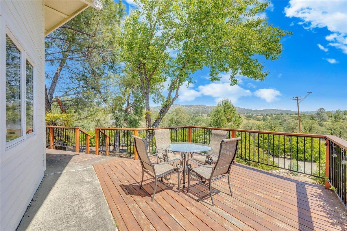 1070 Copper Cove Dr, Copperopolis, CA 95228