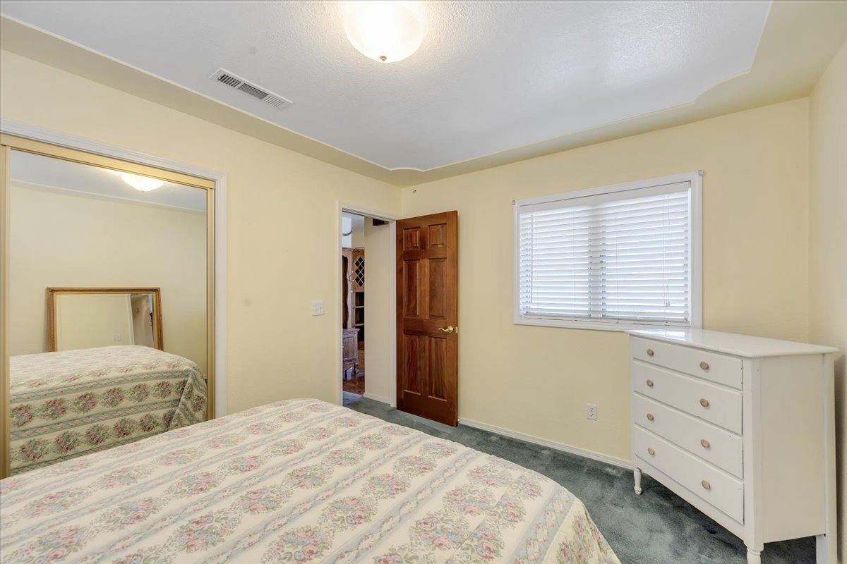 1070 Copper Cove Dr, Copperopolis, CA 95228