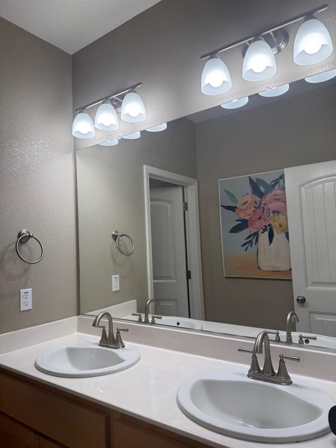 1816 Fire Power Ave, Manteca, CA 95337