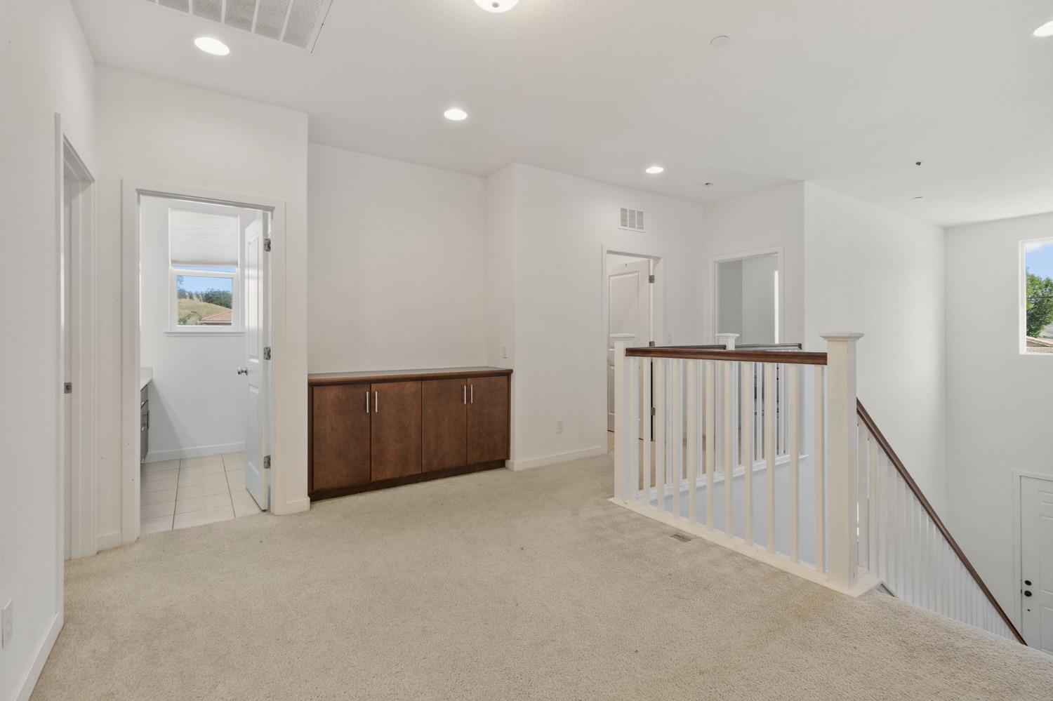 20744 Fairway Dr, Patterson, CA 95363