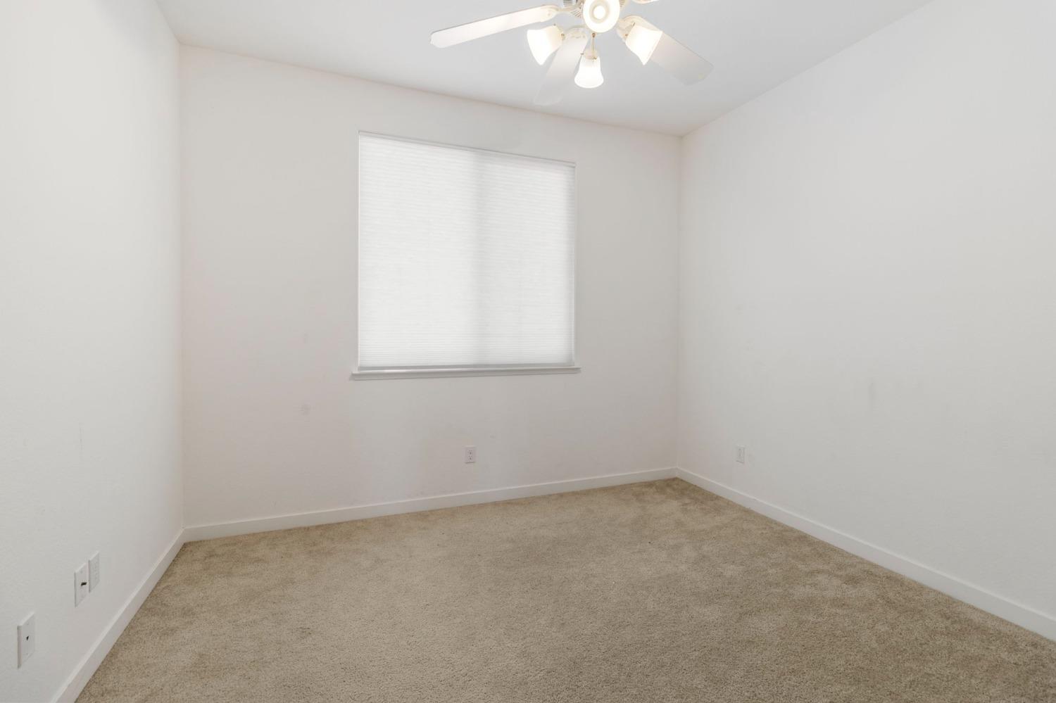 20744 Fairway Dr, Patterson, CA 95363