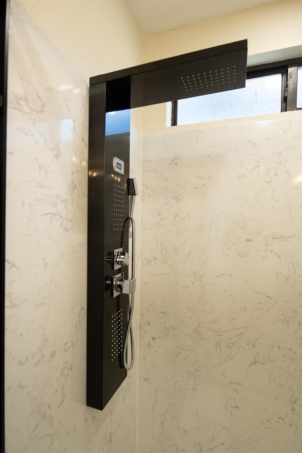 892 River Bluff Dr, Oakdale, CA 95361