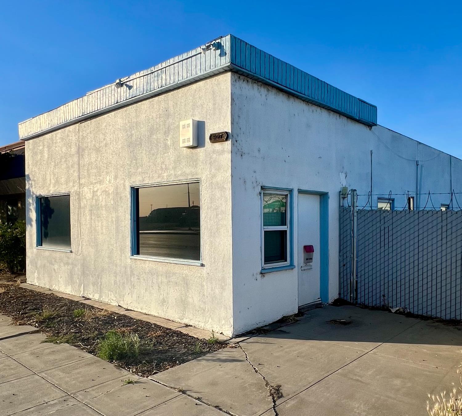 927 N St, Firebaugh, CA 93622