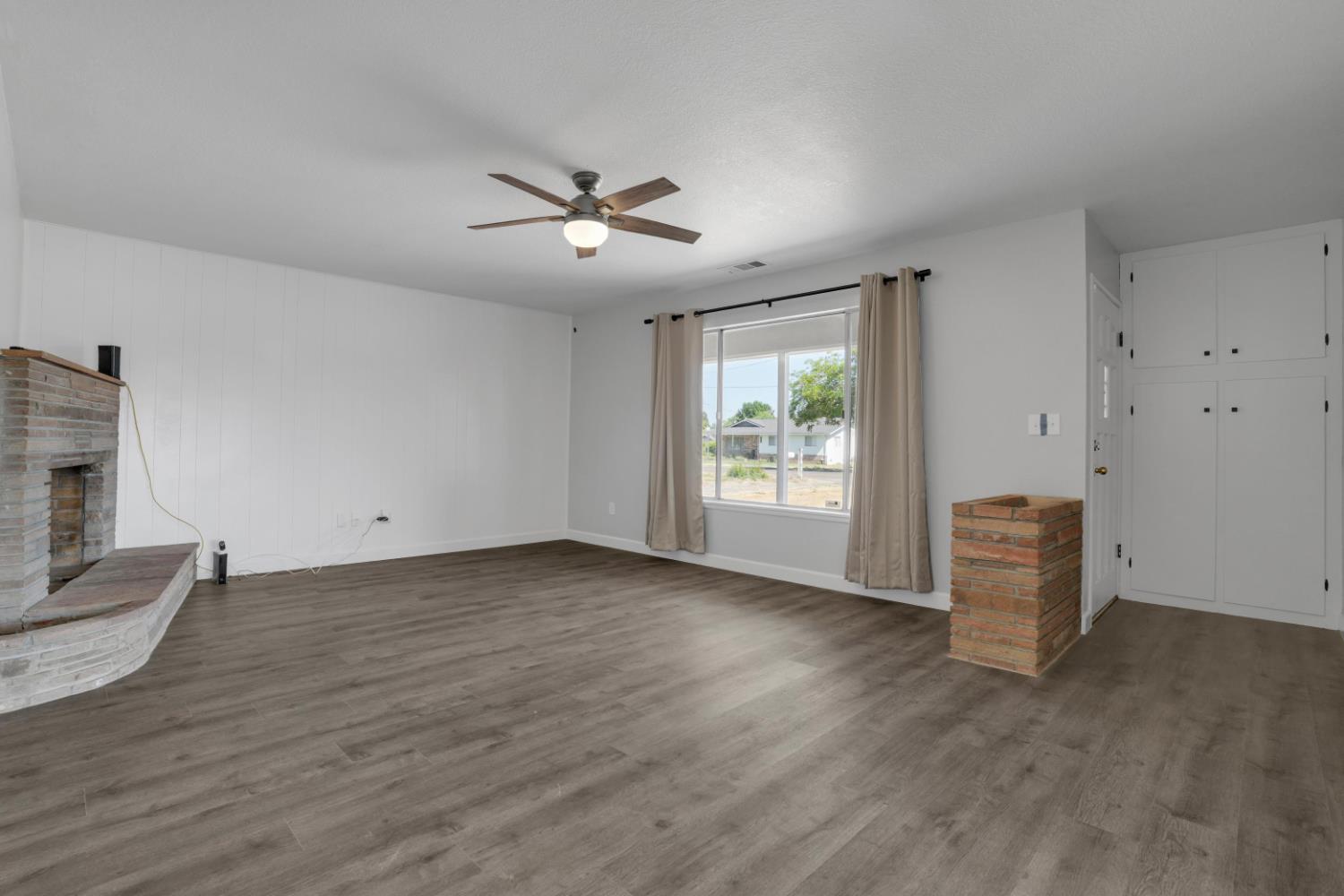 1412 E Glenwood Ave, Turlock, CA 95380