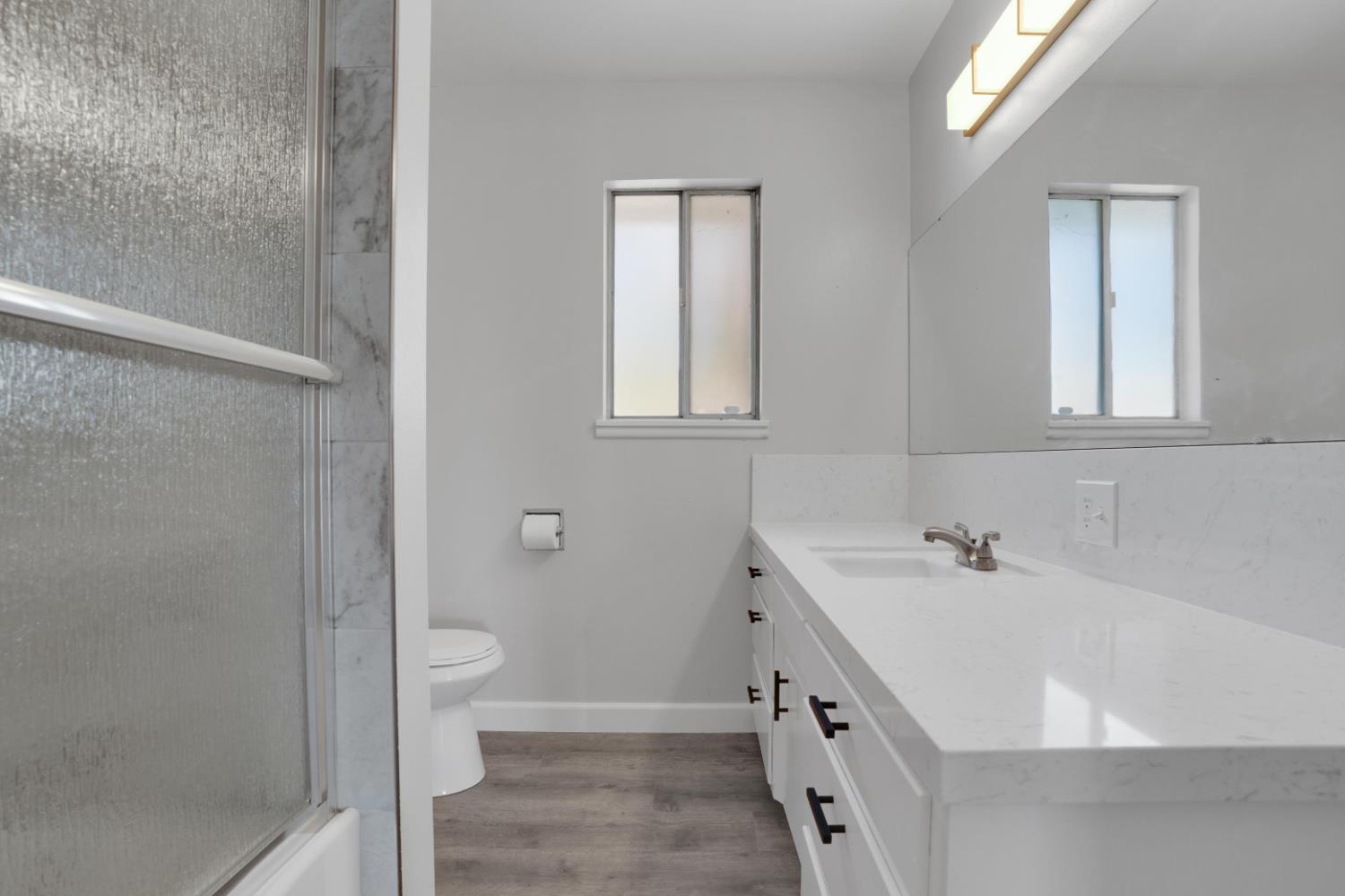 1412 E Glenwood Ave, Turlock, CA 95380