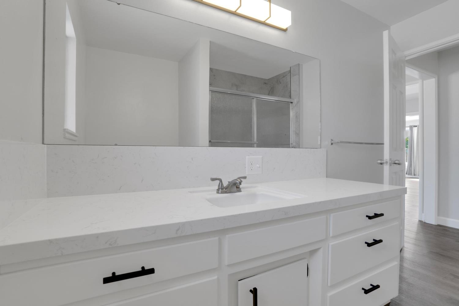 1412 E Glenwood Ave, Turlock, CA 95380