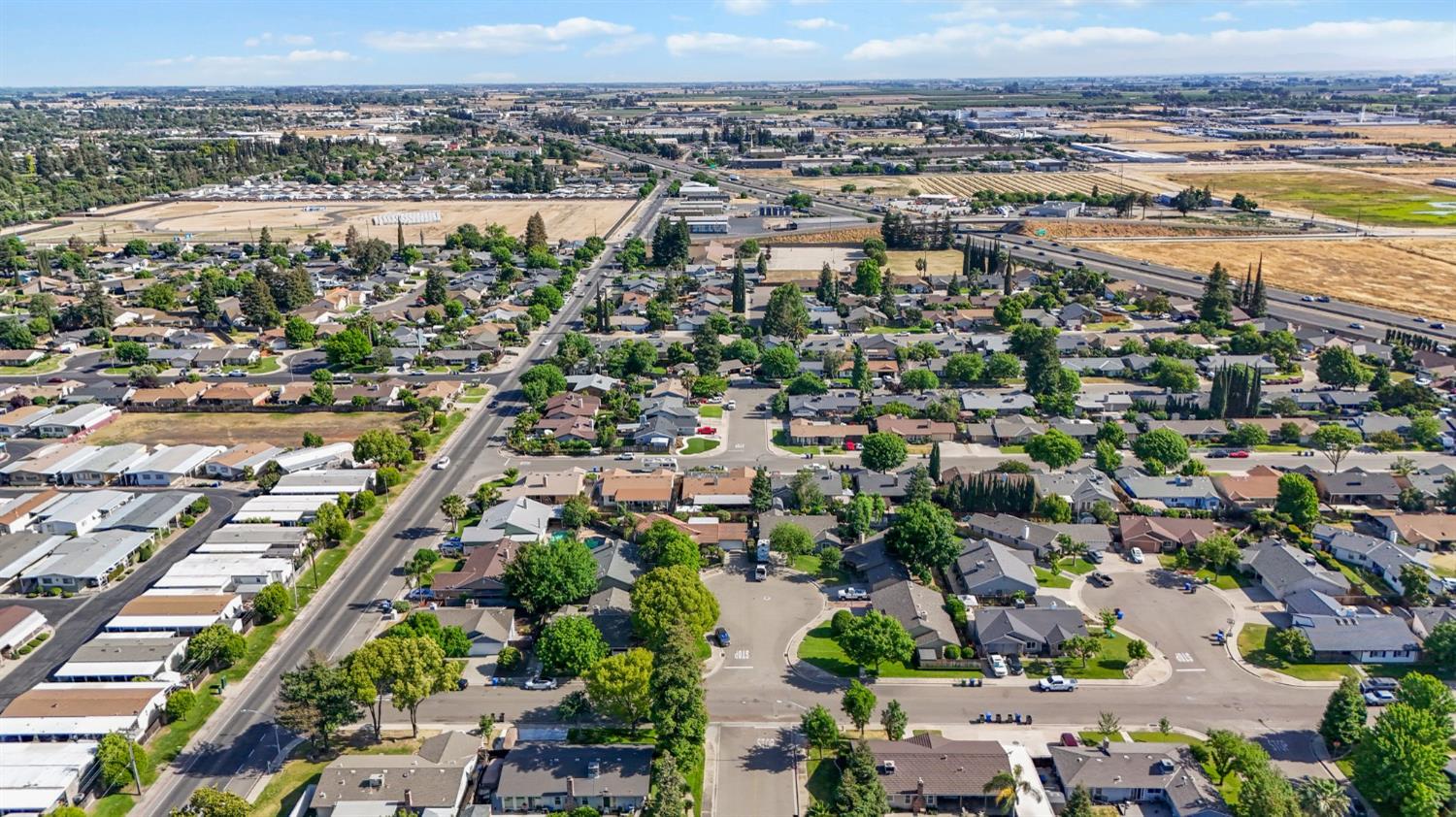 1357 Mark Ct, Turlock, CA 95380