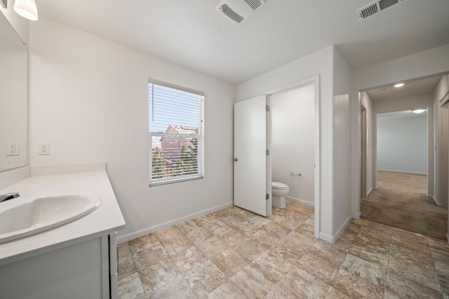 1602 Oleander Ave, Manteca, CA 95337