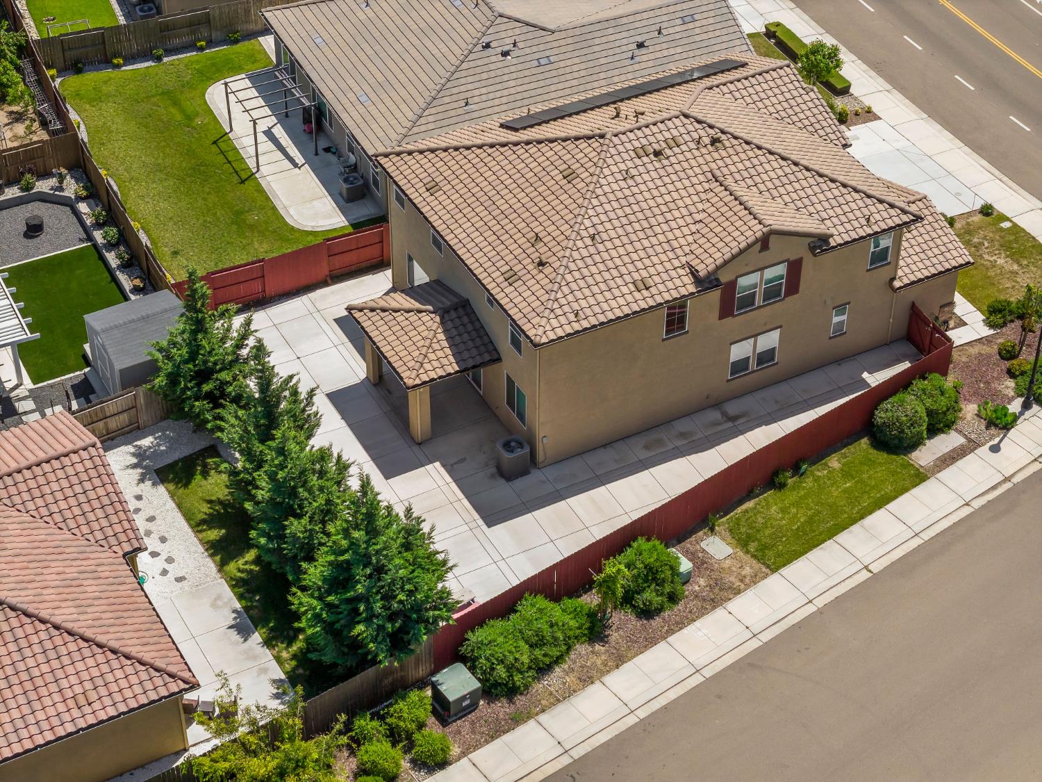 1602 Oleander Ave, Manteca, CA 95337