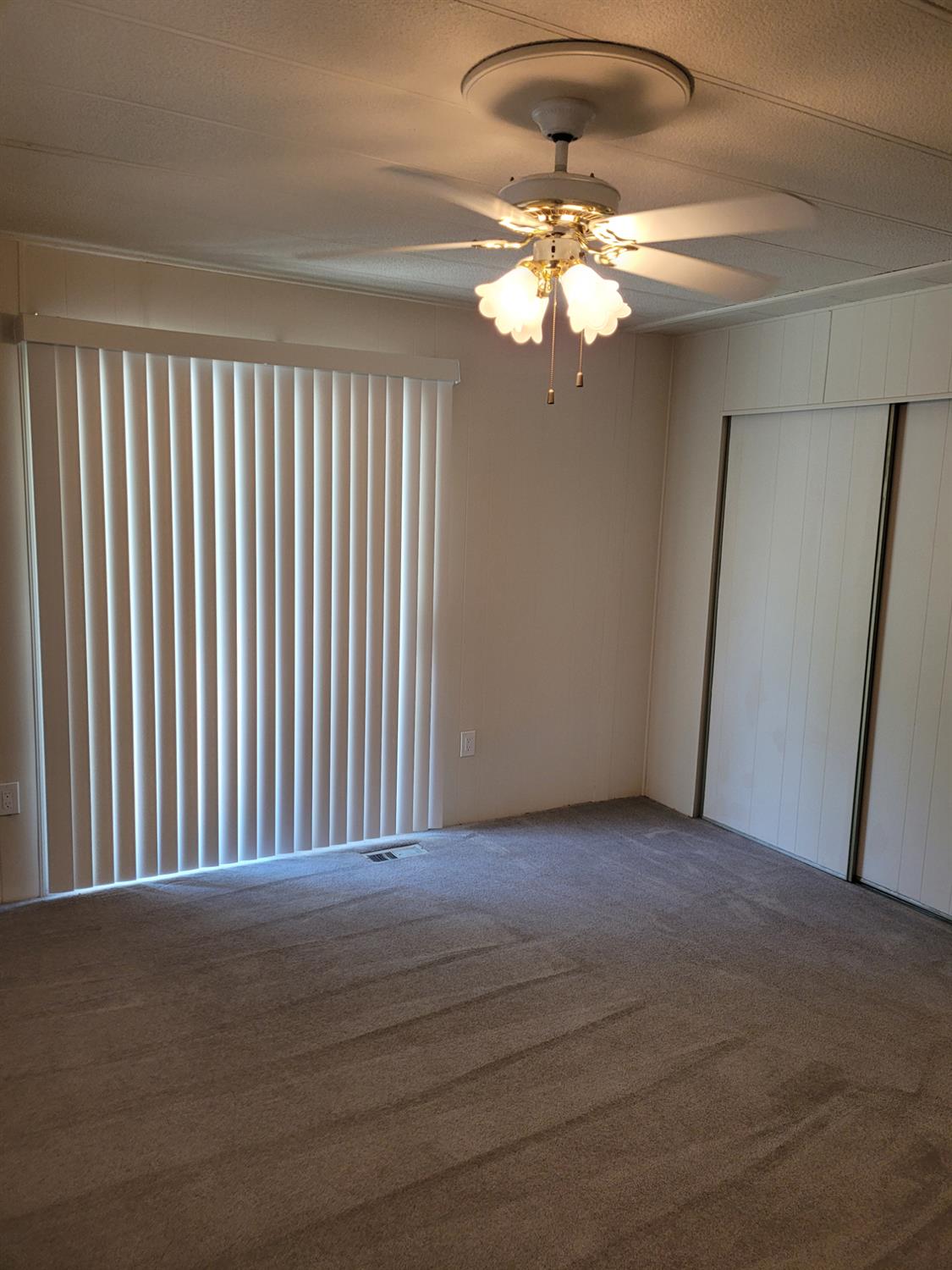 3955 Coffee Rd #53, Modesto, CA 95355