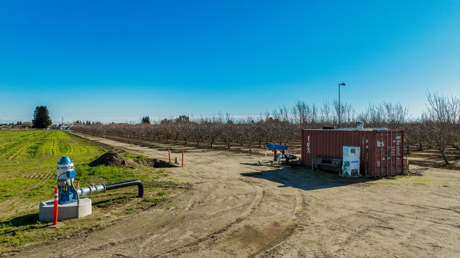 11097 S Union Rd, Manteca, CA 95336