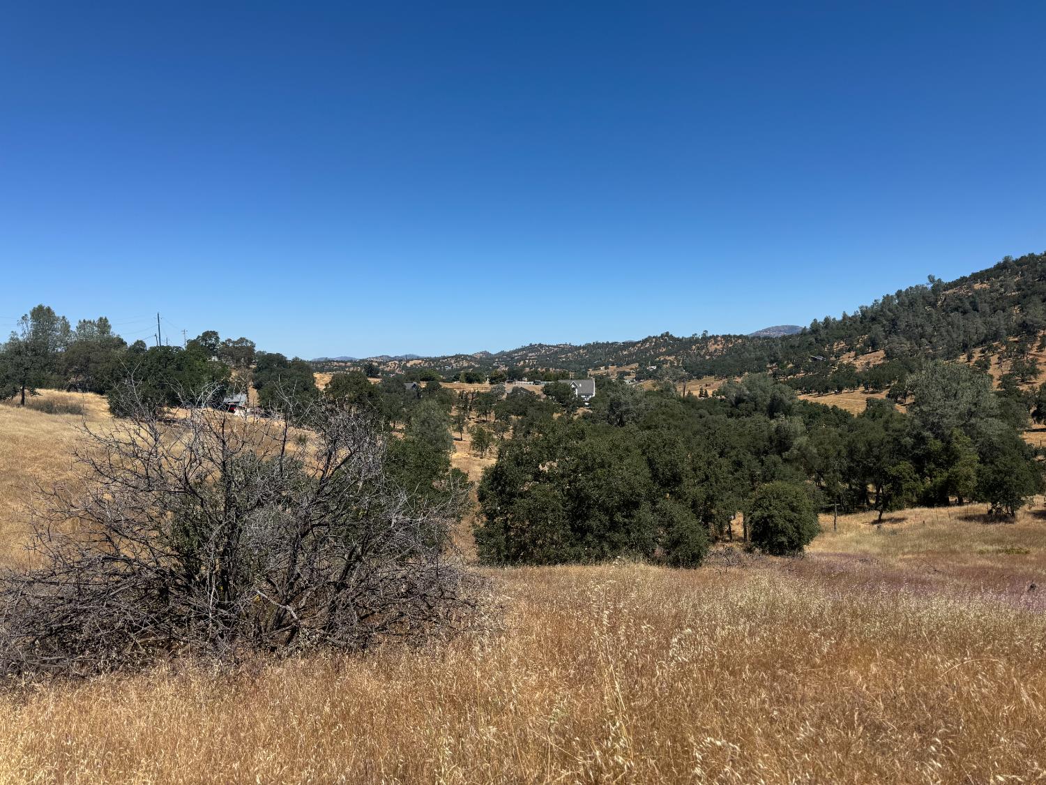 569 Bolivar, La Grange, CA 95329