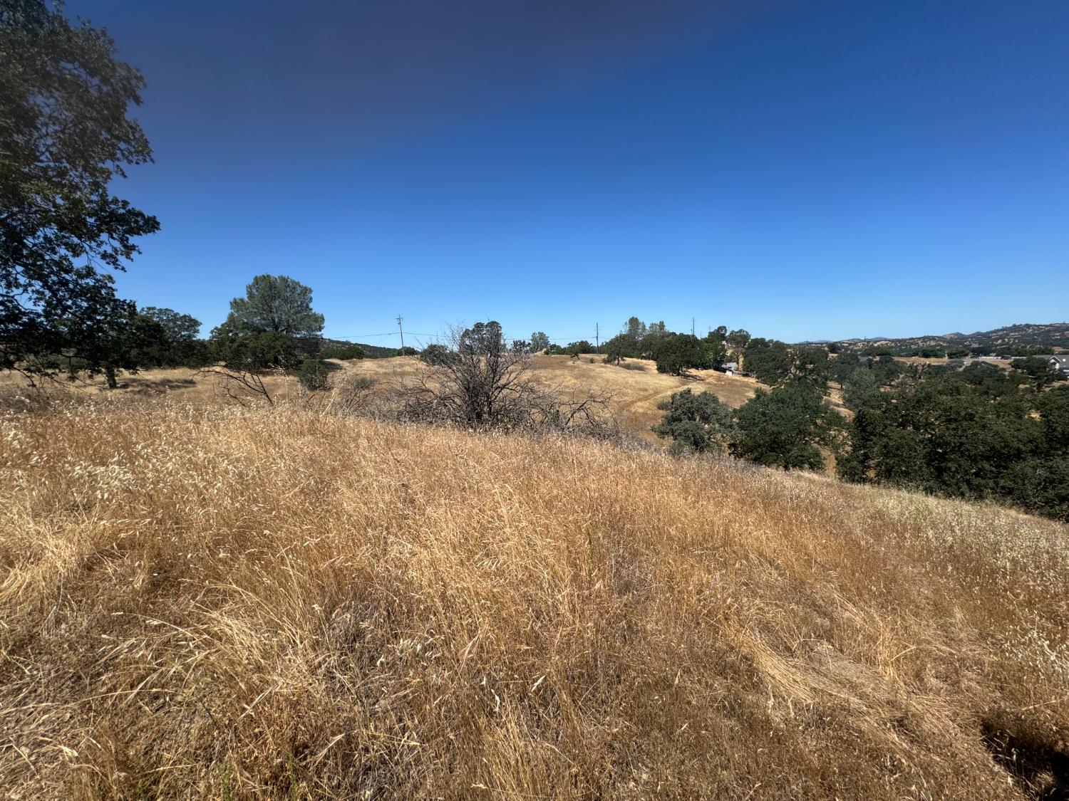 569 Bolivar, La Grange, CA 95329