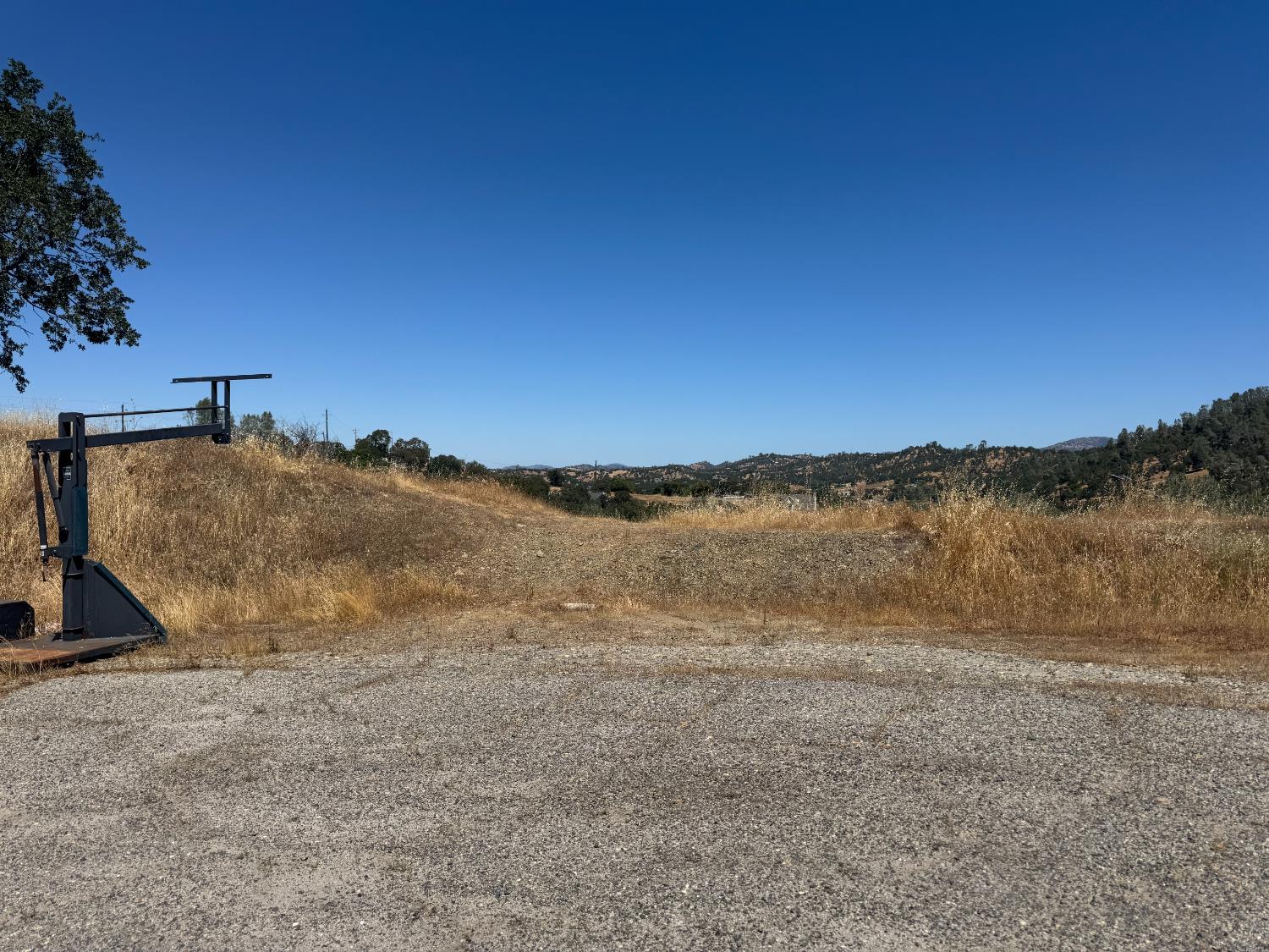 569 Bolivar, La Grange, CA 95329