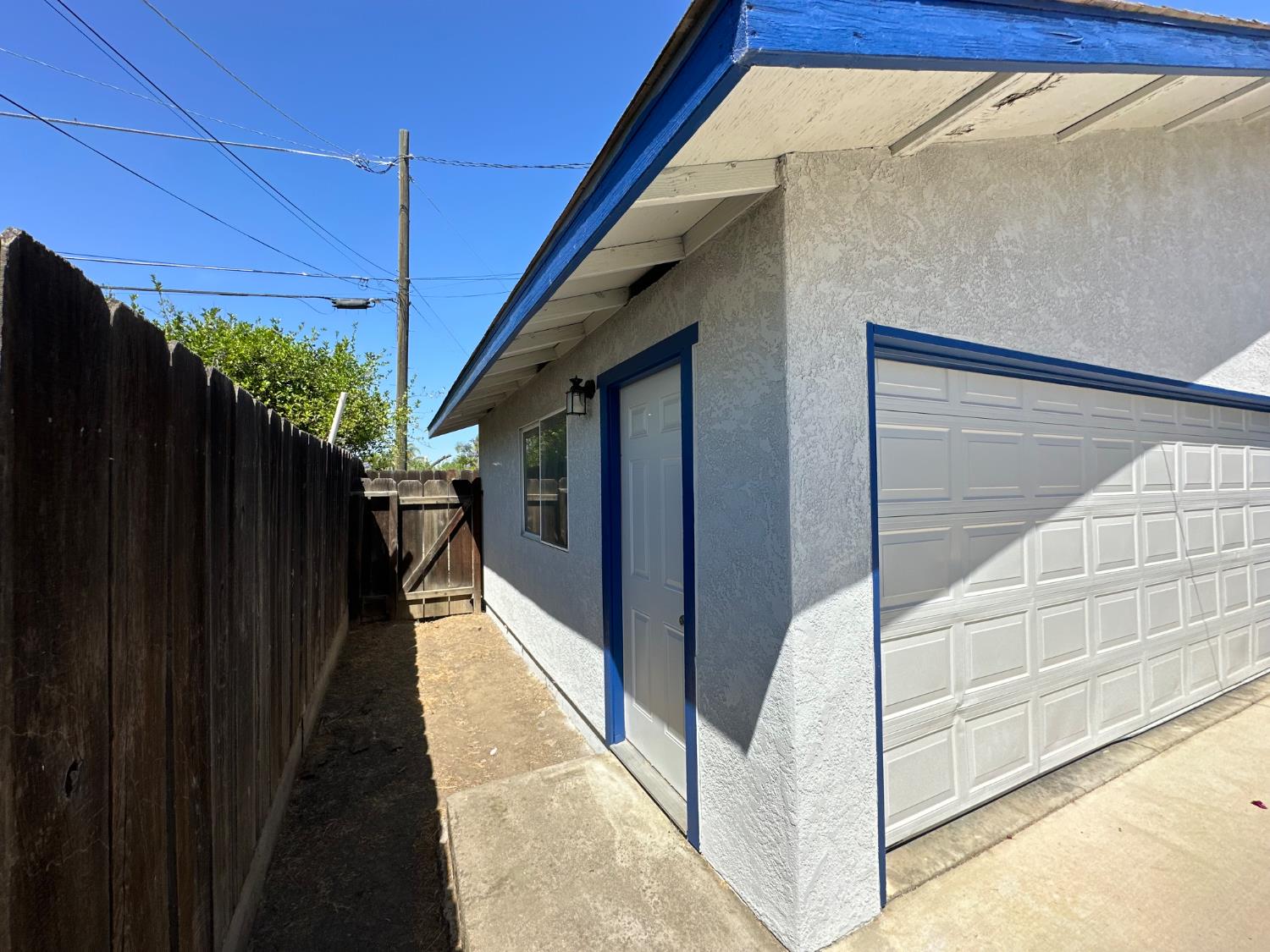 960 962 F St, Los Banos, CA 93635