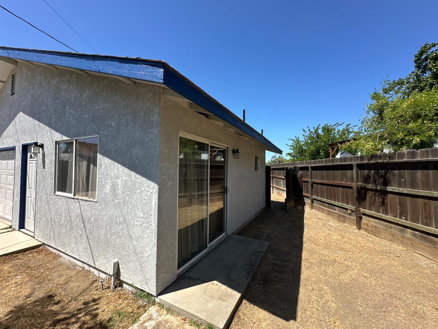 960 962 F St, Los Banos, CA 93635