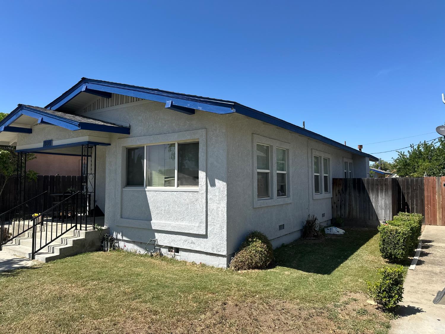 960 962 F St, Los Banos, CA 93635
