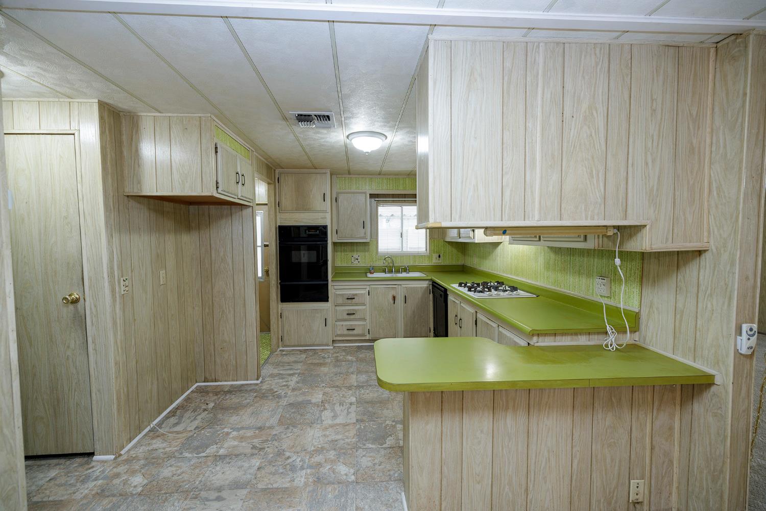 2505 Jackson #193, Escalon, CA 95320