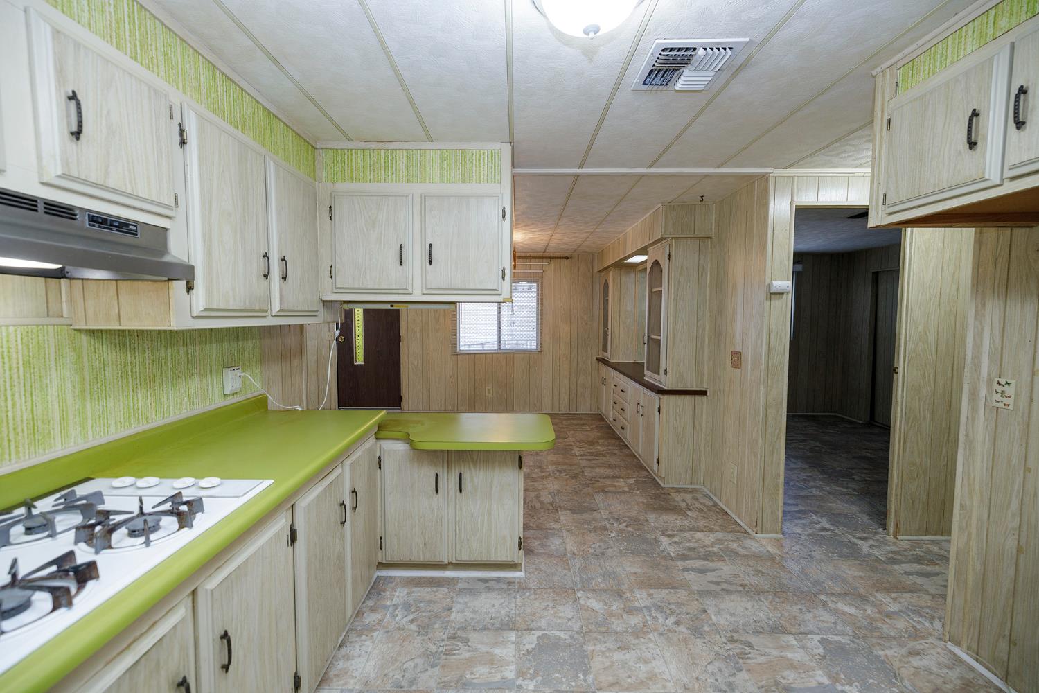 2505 Jackson #193, Escalon, CA 95320