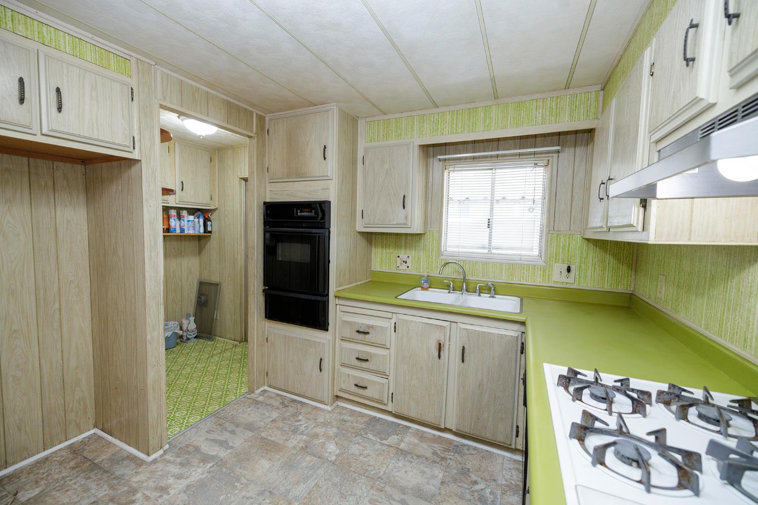 2505 Jackson #193, Escalon, CA 95320