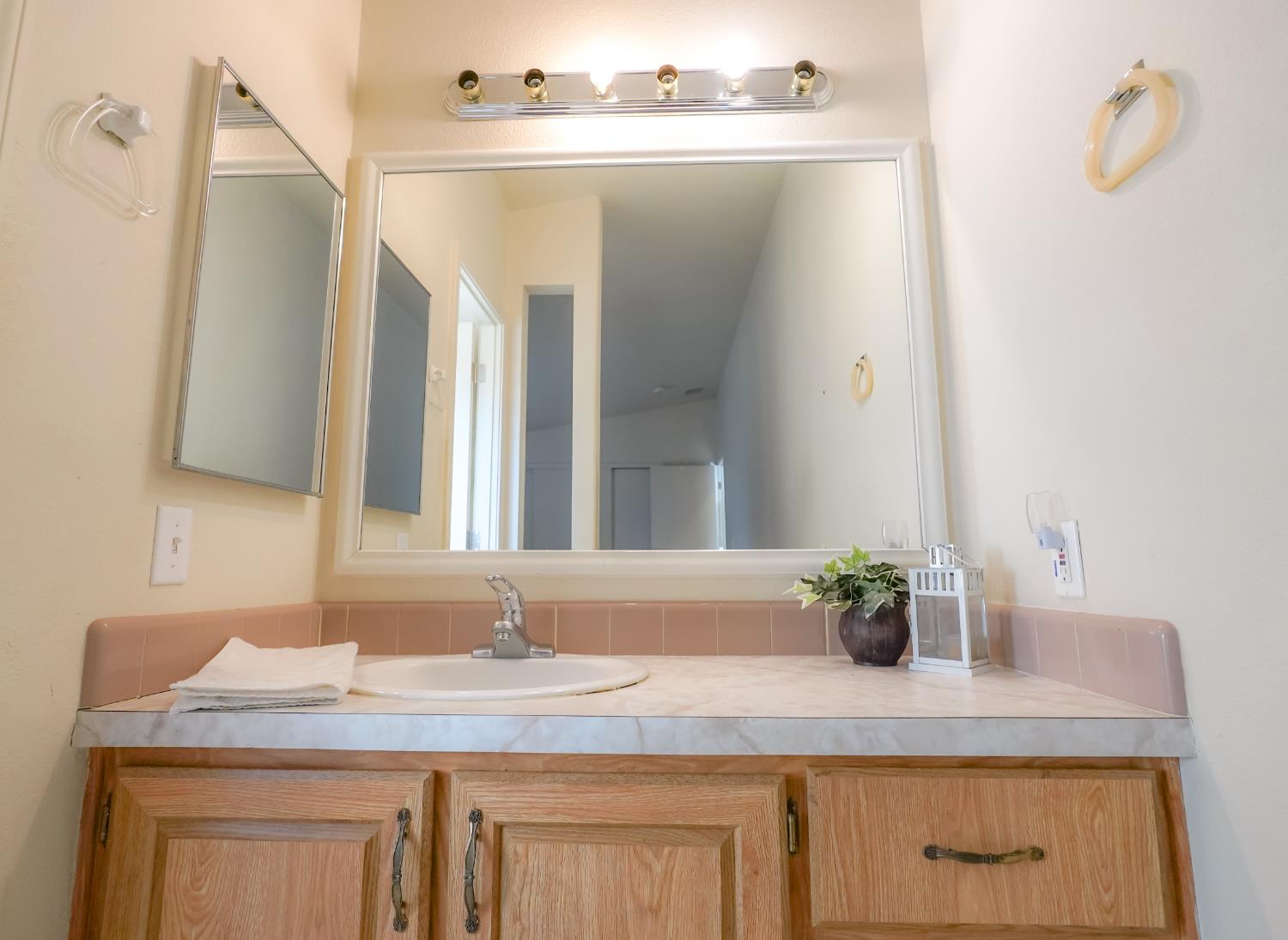 2240 Golden Oak #147, Merced, CA 95341