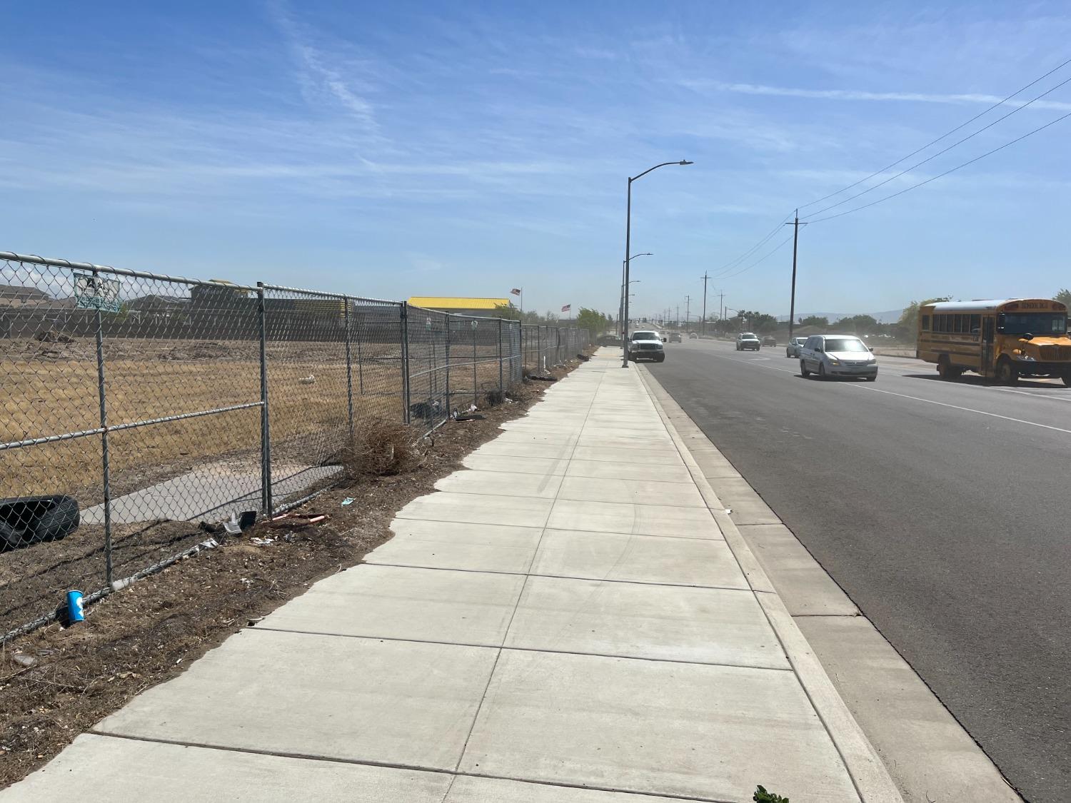 2038 Wawona St, Manteca, CA 95337