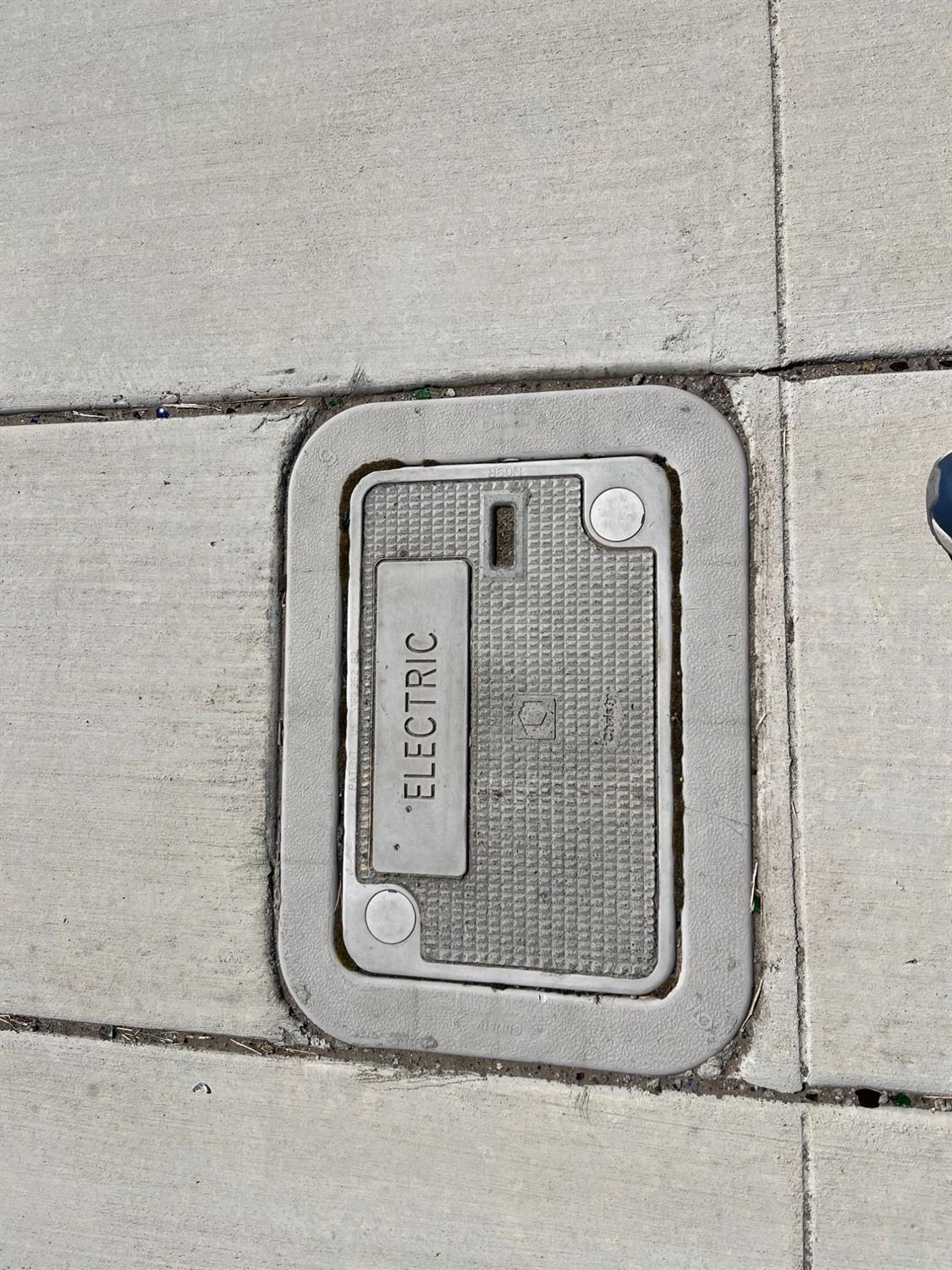 2038 Wawona St, Manteca, CA 95337