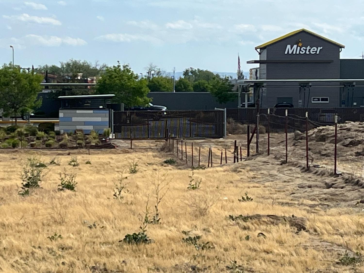 2038 Wawona St, Manteca, CA 95337