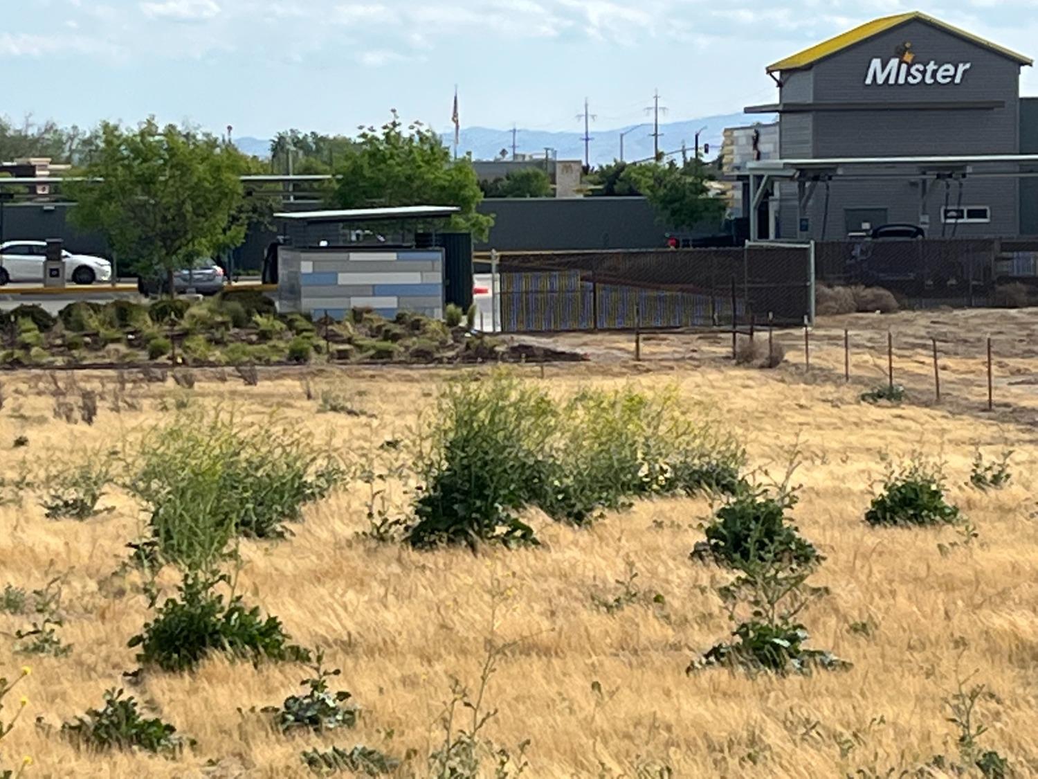 2038 Wawona St, Manteca, CA 95337