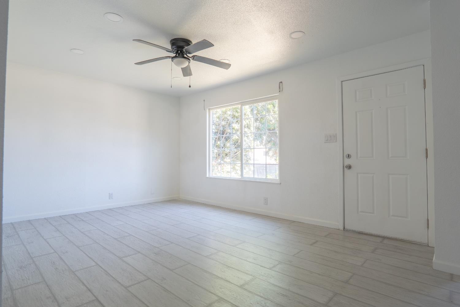 2417 Louise Ave, Ceres, CA 95307