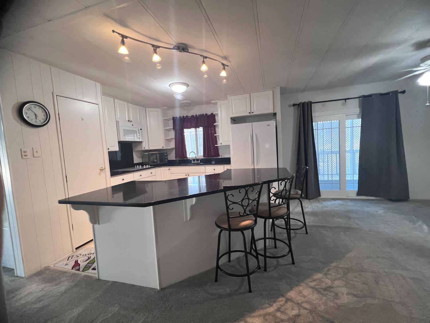 3913 Waimea Ln, Modesto, CA 95355