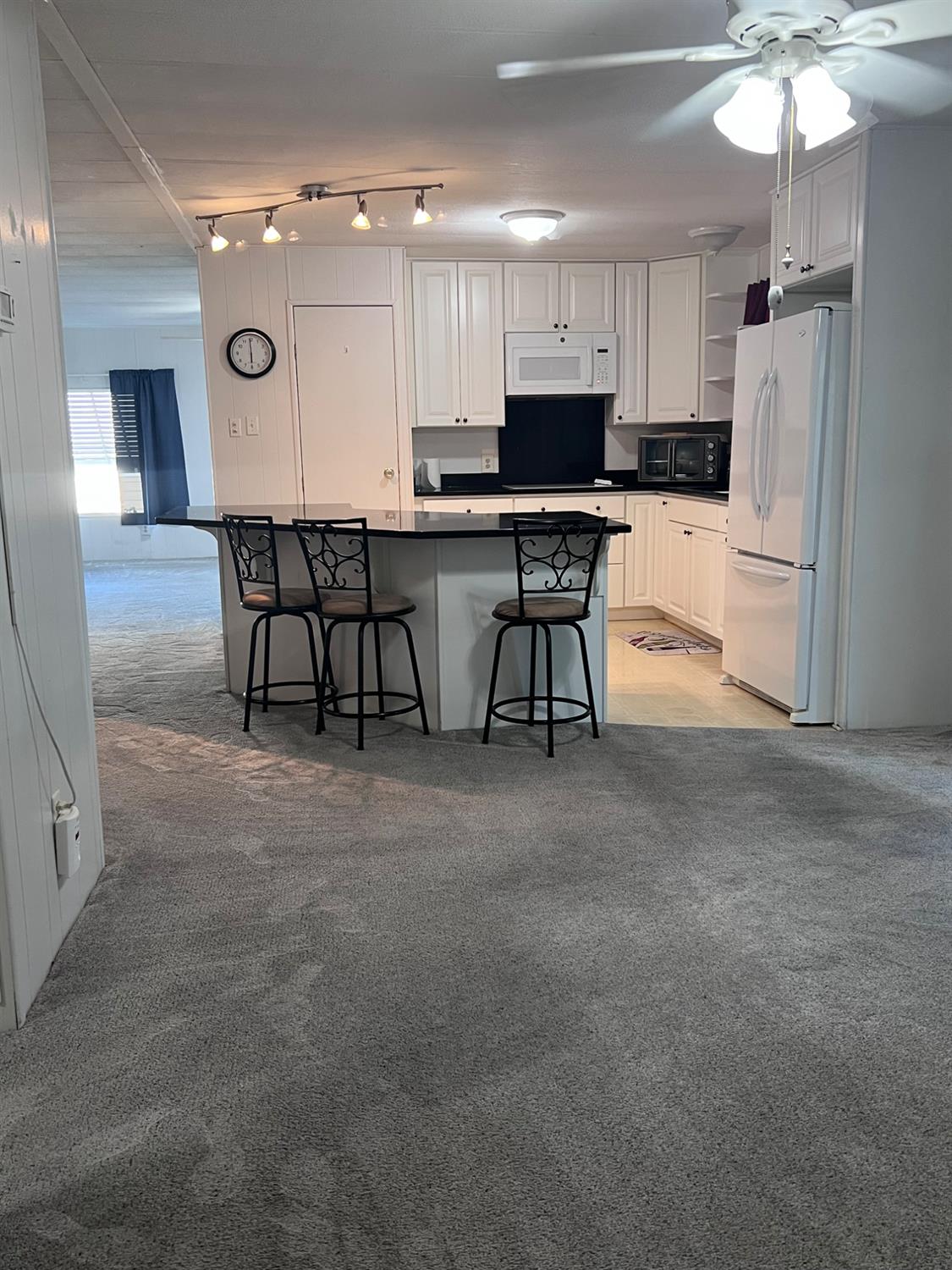 3913 Waimea Ln, Modesto, CA 95355