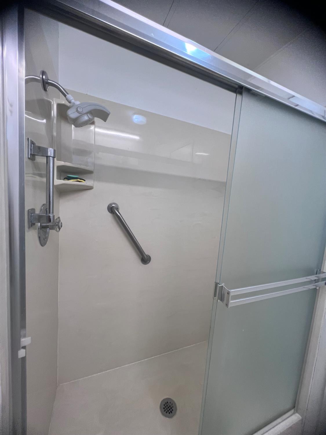 3913 Waimea Ln, Modesto, CA 95355