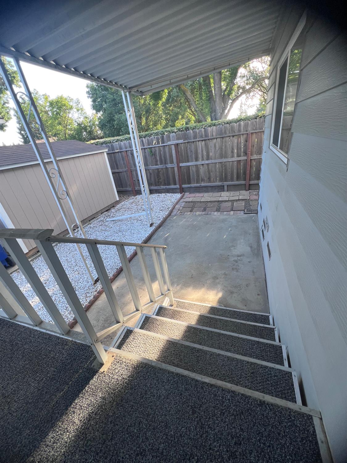 3913 Waimea Ln, Modesto, CA 95355