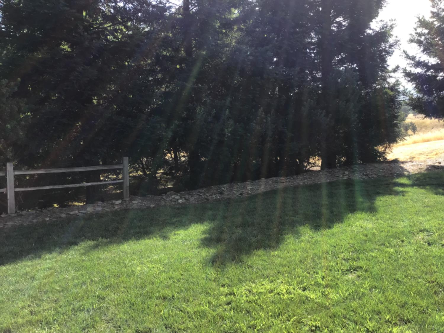 205 Quail Meadow Ln, Copperopolis, CA 95228