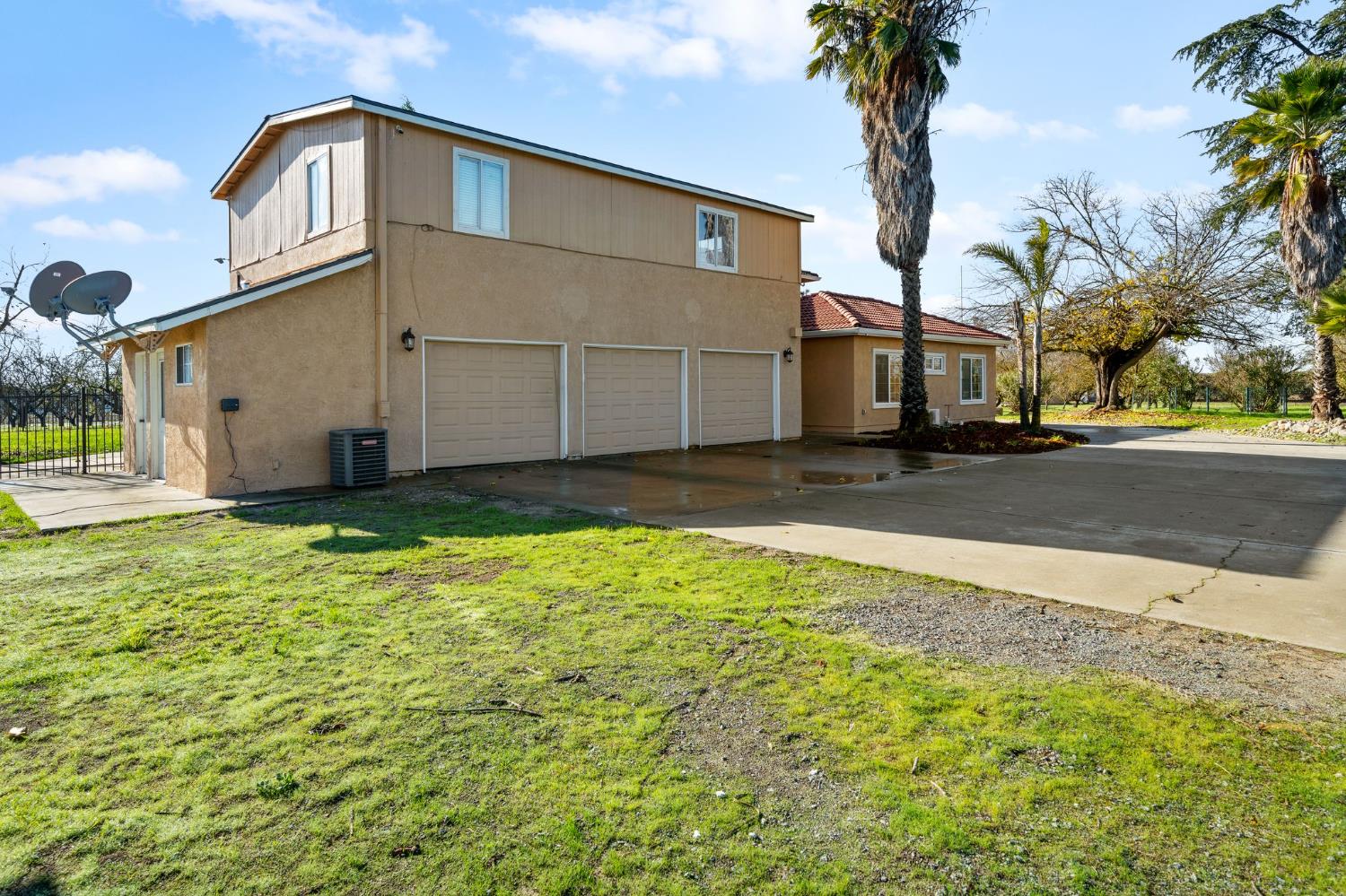 6312 Skittone Rd, Modesto, CA 95356